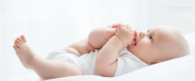 Co potrafi 6 miesięczne dziecko? Kluczowe umiejętności i rozwój